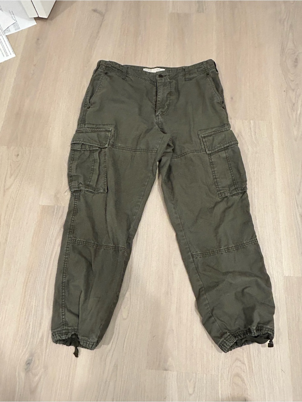 Old Navy Men's Olive Green Cargo Pants